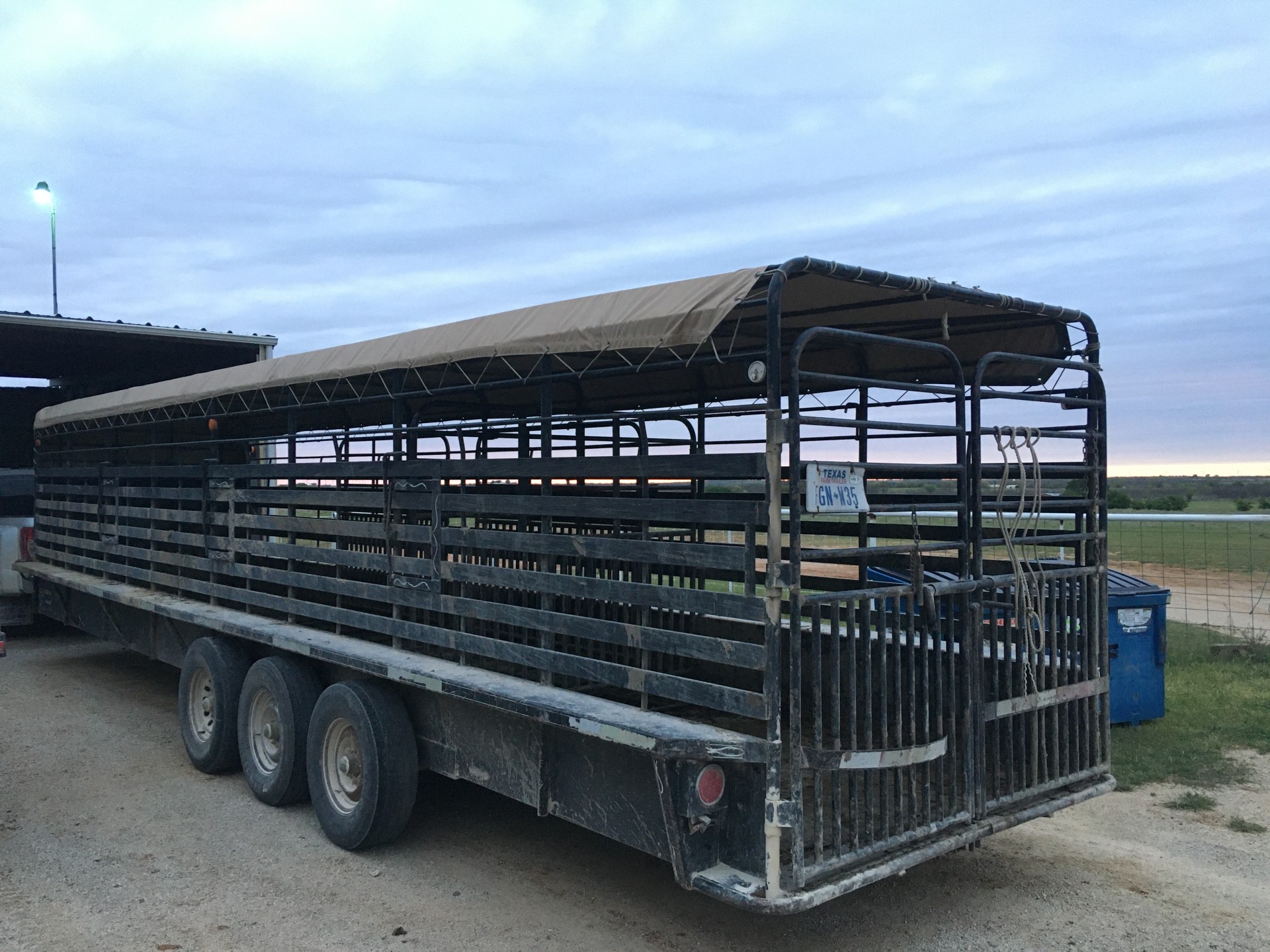 32’ Cattle Trailer