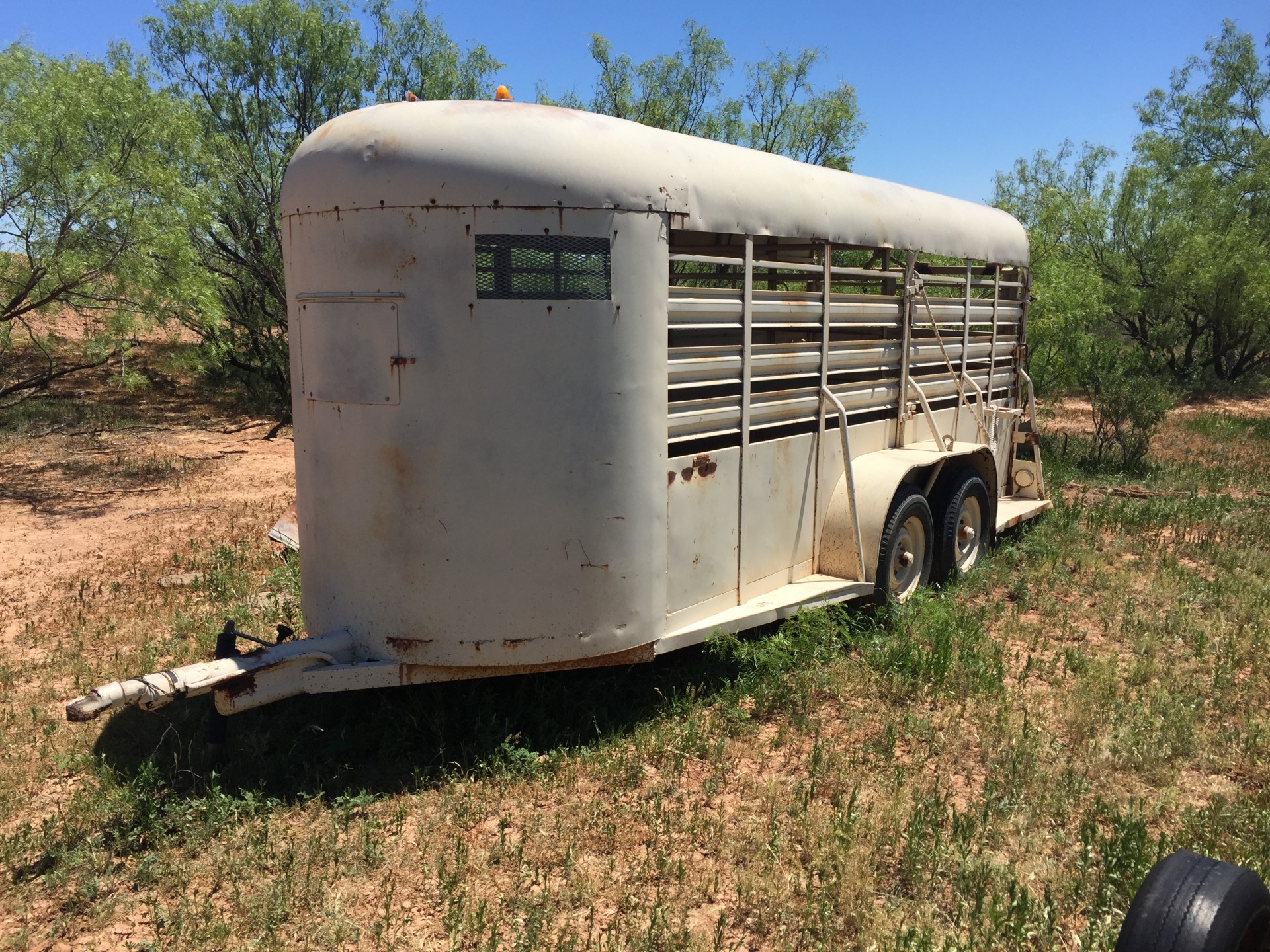 Used Cm Horse trailers for sale in TX