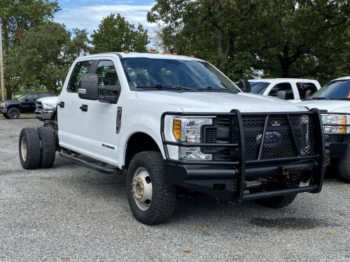 2017 Ford F-350 Cab & Chassis 4X4 STK#4399